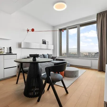 公寓 Skypark 1-Bedroom Apartment On Floor 28 With Panoramic View And Parking By Skyviews