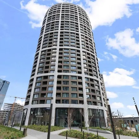 Skypark 1-Bedroom Apartment On Floor 28 With Panoramic View And Parking By Skyviews Apartmán Bratislava