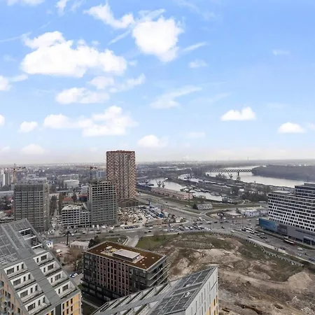 Skypark 1-Bedroom Apartment On Floor 28 With Panoramic View And Parking By Skyviews Apartmán