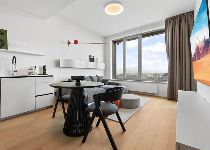 Apartmán Skypark 1-Bedroom Apartment On Floor 28 With Panoramic View And Parking By Skyviews